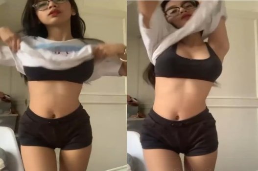 Clip sex genz ngực to bị bạn trai tra tấn thích lắm